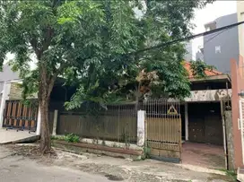 Dijual rumah pusat kota Jl. Embong Cerme