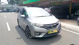 (KM60000)HONDA JAZZ RS AT 2017 NIK 2016 ISTIMEWA KMRENDAH