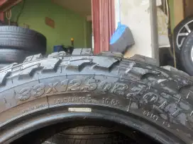 Jual Ban Toyo Open Country M/T Ukuran 33X12.50 R20 Tahun 2016 (90%+)