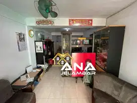 ANA RUMAH LAMA 6X12M² JALAN 2 MOBIL JELAMBAR