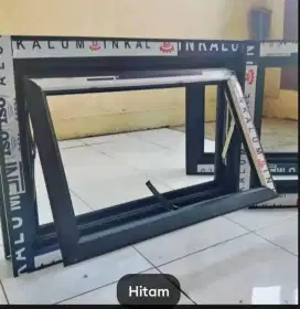 Jendela boven ukuran 40x50 cocok untuk kamar mandi maupun dapur