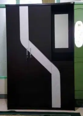 Lemari Pakaian 3 Pintu Kaca Masuk Activ Spin LPM 332