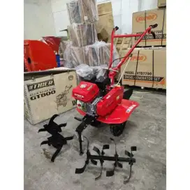 Traktor TIGER GT800