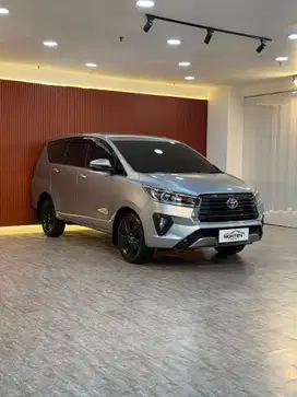 Innova 2.4 V 2022 odo 2 Ribuan