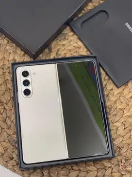 Samsung z fold 5 12/512gb resmi sein