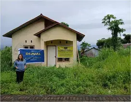 Rumah Minimalis di Kawasan Perumahan View Bagus