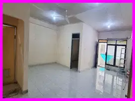 dhyana Rumah sewa uk 10x15m di jelambar