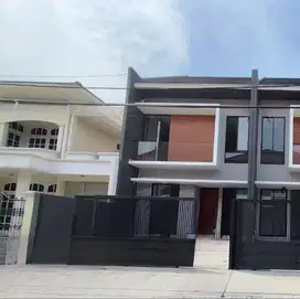 RUMAH 2 lantai BARU di Kertajaya Indah dekat pakuwon city