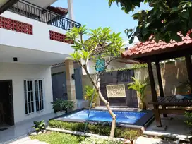 Hunian nyaman 2lt ada pool view sawah full furnish dkt pantai seminyak