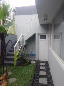 Jasa service & pengecacatan dinding & atap beton