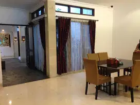 Rumah bagus siap huni di cluster eksklusif Villa Gading Indah