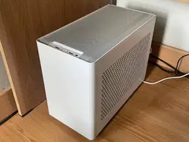 Mini ITX PC Gaming / Hackintosh (i5 13400f + RX 6600)