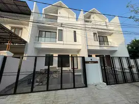 Rumah baru Sunter Agung siap pakai