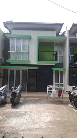 Dijual BU! Rumah Green Court uk 7x17 harga 2.2M
