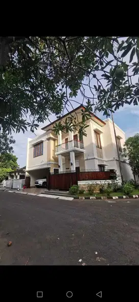 DI JUAL RUMAH MEWAH BANJAR WIJAYA KOTA TANGERANG