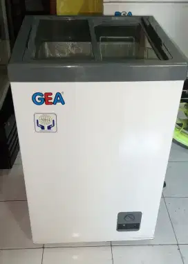 Freezer box GEA 103ltr