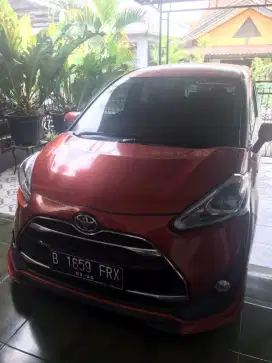 Toyota Sienta Q Matic