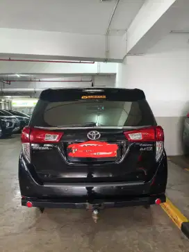 Inova Diesel 2.4 AT Hitam Tangan Pertama