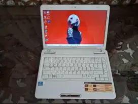 Laptop toshiba i5-2410m, ram 4gb, hdd 640gb, win 10 siap pakai