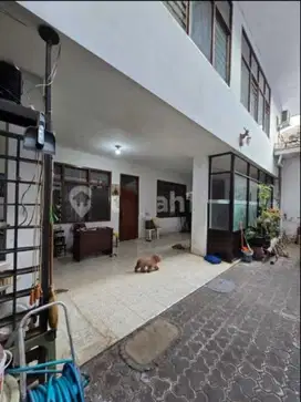 Rumah Terawat Nyaman Untuk Hunian Dekat Taman Pramuka di Sayap Riau Ba
