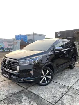 (Km Low 50ribu Record) TOYOTA INNOVA VENTURER DIESEL 2.4 AT 2021