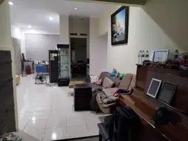 Dijual Rumah Hook di Springs Gading Serpong hadap Timur
