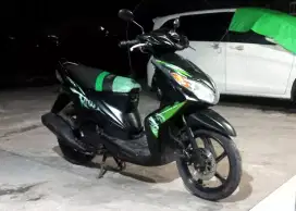 YAMAHA XEON 2011