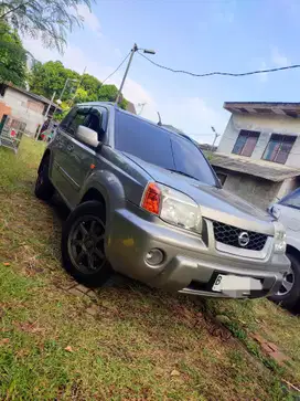 Nissan X-Trail 2.5 AT 2004