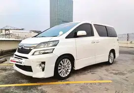 Toyota Vellfire ZG Pilot Seat Tahun 2013 Automatic Putih