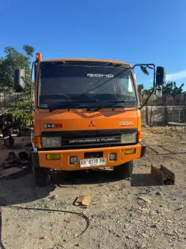 Mits. FN527ML 6×4 Truck Tangki Tronton