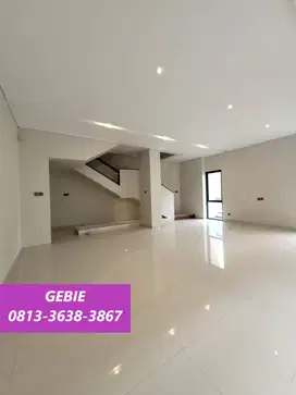 Jual Rumah 3 Lantai Modern Siap Huni di Sektor 9 Puri Bintaro GB-9925