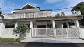 Rumah Terawat Hoek 2 Lantai Bintaro Sektor 9, 13640
