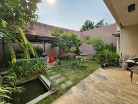 Dijual Rumah Asri Ada taman di belakang di Sektor 6 Bintaro 15691Ad