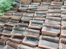 Genteng super masih bagus banget harga 3000 rupiah