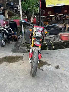 Kawasaki D-Tracker 2022 pajak hidup