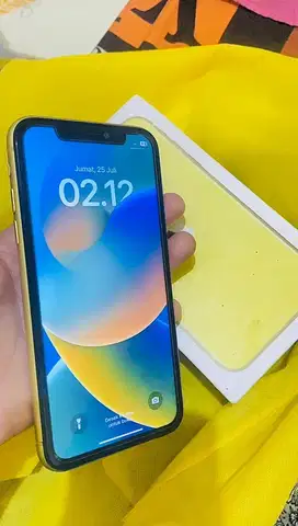 Hp iphone 11 64 gb kuning