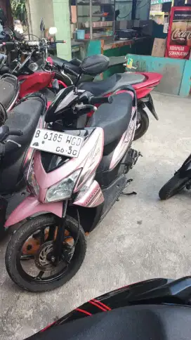 Dijual Honda Vario cw karburator pajak hidup