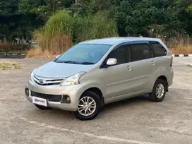 Low KM Daihatsu Xenia 1.3 R Deluxe Bensin-MT 2014 Silver LAN