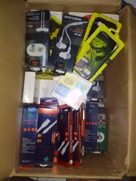 Jual aksesori HP baru, semua dijual total 900k aja. All in!