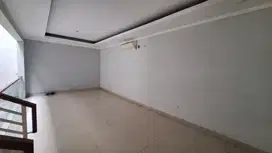 Disewakan Pertahun Rumah Bagus Strategis Di Bintaro Sektor 7 Banten, T