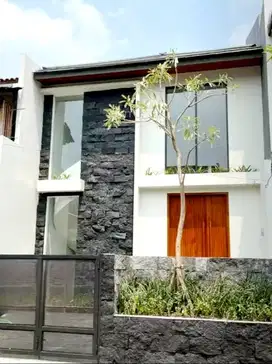Dijual Rumah Baru Siap Huni Design Tropis Lokasi Bintaro 7060
