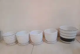 Vas bunga keramik