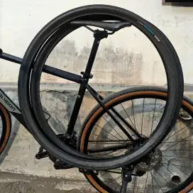 Ban Luar Veetire Speedster 700x40C copotan Polygon Path