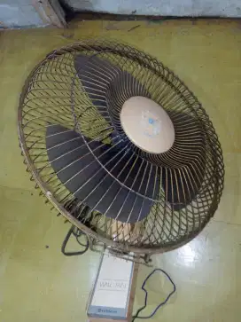 Kipas angin Antik hitachi electric fan wf-84r 1976-79 hidup Rp.200rb