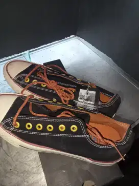 Sepatu Converse