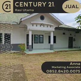 DIJUAL RUMAH DENGAN HALAMAN LUAS DI PONDOK MELATI BEKASI