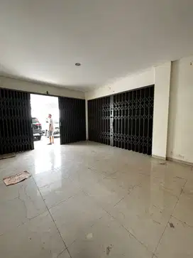 Disewakan ruko di pasar 8 suvarna sutera 2 lt