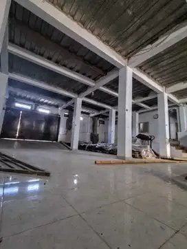 Gudang dan Kantor Jalan Raya Soreang Cipatik dkt Tol Kutawaringin Soro