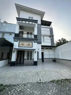 KOMPLEK FAIRUZ RESIDENCE 3 LANTAI NEGO