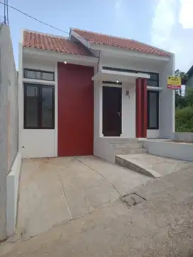 Rumah minimalis dekat pemukiman warga
